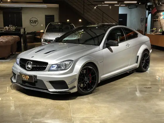 MERCEDES-BENZ C 63 AMG 6.3 COUPÉ V8 GASOLINA 2P AUTOMATICO MERCEDES-BENZ C 63 AMG 6.3 COUPÉ V8 GASOLINA 2P AUTOMATICO