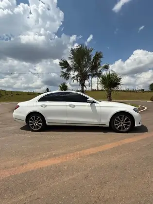 MERCEDES-BENZ E 250 2.0 CGI GASOLINA EXCLUSIVE 9G-TRONIC MERCEDES-BENZ E 250 2.0 CGI GASOLINA EXCLUSIVE 9G-TRONIC