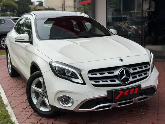 MERCEDES-BENZ GLA 200 1.6 CGI FLEX ENDURO 7G-DCT MERCEDES-BENZ GLA 200 1.6 CGI FLEX ENDURO 7G-DCT