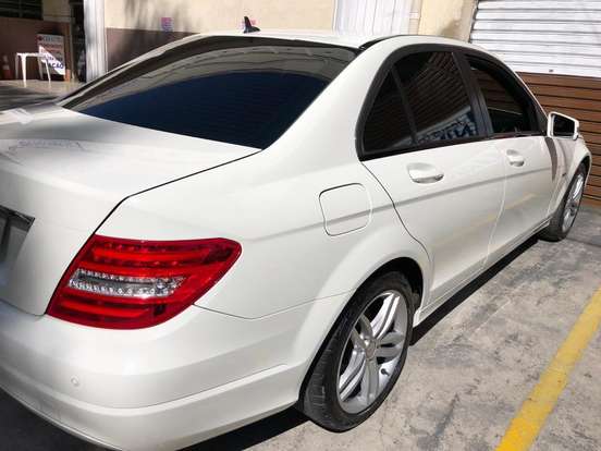 MERCEDES-BENZ-C 180-1.8 CGI CLASSIC 16V TURBO GASOLINA 4P AUTOMÁTICO MERCEDES-BENZ-C 180-2012