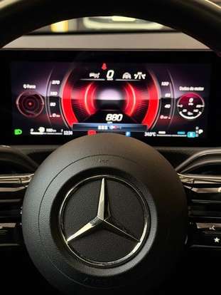 MERCEDES-BENZ-CLA 200-2024