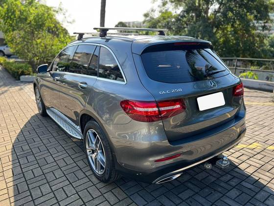 MERCEDES-BENZ GLC 250 2.0 CGI GASOLINA HIGHWAY 4MATIC 9G-TRONIC