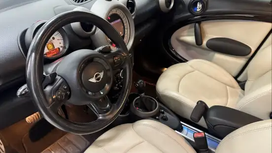 MINI-COUNTRYMAN-2011