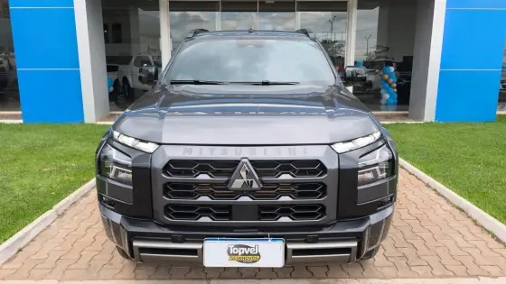MITSUBISHI TRITON 2.4 BITURBO DIESEL CD KATANA 4X4 AUTOMÁTICO MITSUBISHI TRITON 2.4 BITURBO DIESEL CD KATANA 4X4 AUTOMÁTICO