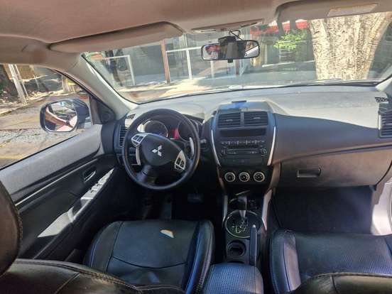 MITSUBISHI-ASX-2011
