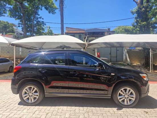 MITSUBISHI-ASX-2011