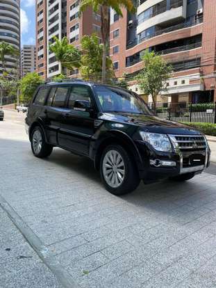 MITSUBISHI-PAJERO-3.2 HPE 4X4 7 LUGARES 16V TURBO INTERCOOLER DIESEL 4P AUTOMÁTICO MITSUBISHI-PAJERO-2015
