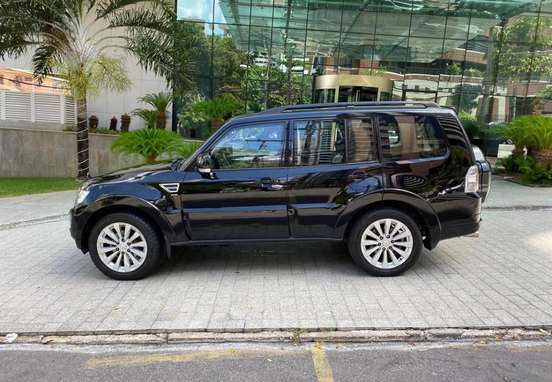 MITSUBISHI-PAJERO-3.2 HPE 4X4 7 LUGARES 16V TURBO INTERCOOLER DIESEL 4P AUTOMÁTICO MITSUBISHI-PAJERO-2015