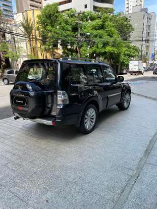 MITSUBISHI-PAJERO-3.2 HPE 4X4 7 LUGARES 16V TURBO INTERCOOLER DIESEL 4P AUTOMÁTICO MITSUBISHI-PAJERO-2015