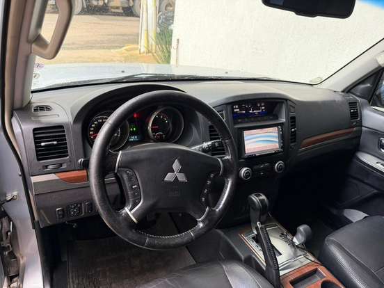 MITSUBISHI-PAJERO FULL-2009