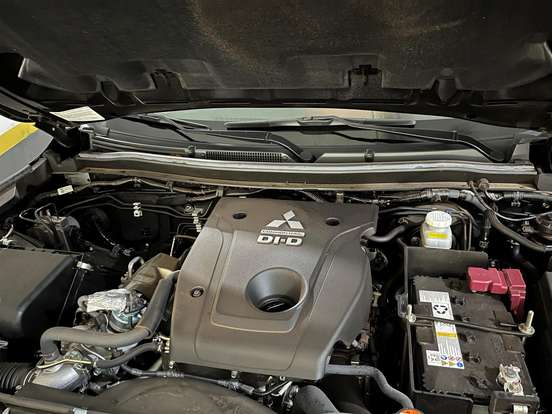 MITSUBISHI-PAJERO SPORT-2.4 16V MIVEC TURBO DIESEL HPE-S AWD AUTOMÁTICO MITSUBISHI-PAJERO SPORT-2024