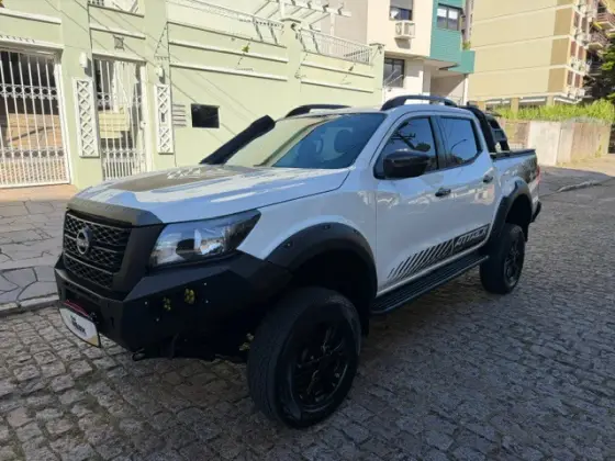 NISSAN FRONTIER 2.3 16V TURBO DIESEL ATTACK CD 4X4 AUTOMÁTICO NISSAN FRONTIER 2.3 16V TURBO DIESEL ATTACK CD 4X4 AUTOMÁTICO