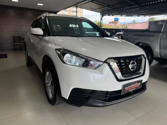 NISSAN KICKS 1.6 16V FLEXSTART S 4P MANUAL NISSAN KICKS 1.6 16V FLEXSTART S 4P MANUAL