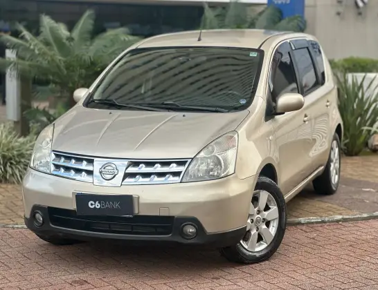 NISSAN LIVINA 1.8 SL 16V FLEX 4P AUTOMÁTICO NISSAN LIVINA 1.8 SL 16V FLEX 4P AUTOMÁTICO