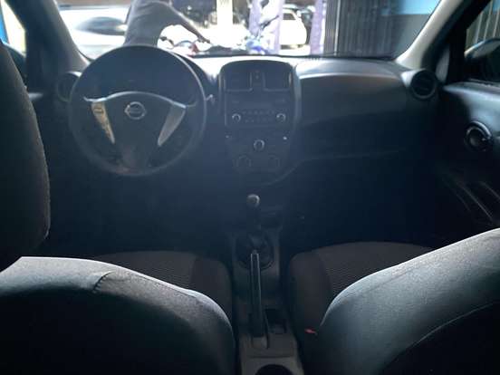 NISSAN-VERSA-2018