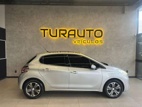 PEUGEOT-208-2014