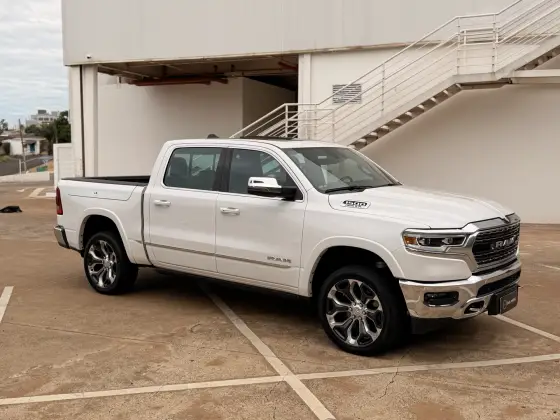 RAM 1500 5.7 V8 GASOLINA LIMITED CD 4X4 AUTOMÁTICO RAM 1500 5.7 V8 GASOLINA LIMITED CD 4X4 AUTOMÁTICO
