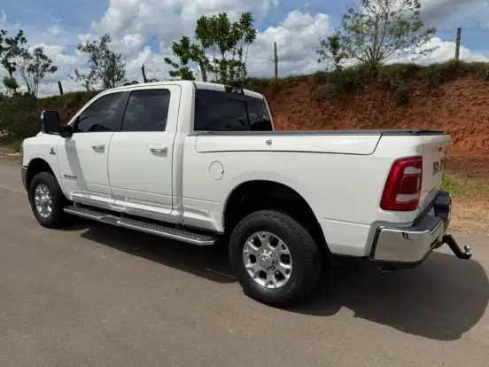 RAM-2500-6.7 I6 TURBO DIESEL LARAMIE CD 4X4 AUTOMÁTICO RAM-2500-2024