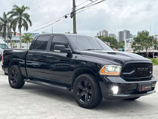 RAM-CLASSIC-5.7 V8 GASOLINA LARAMIE NIGHT EDITION CD 4X4 AUTOMÁTICO RAM-CLASSIC-2022