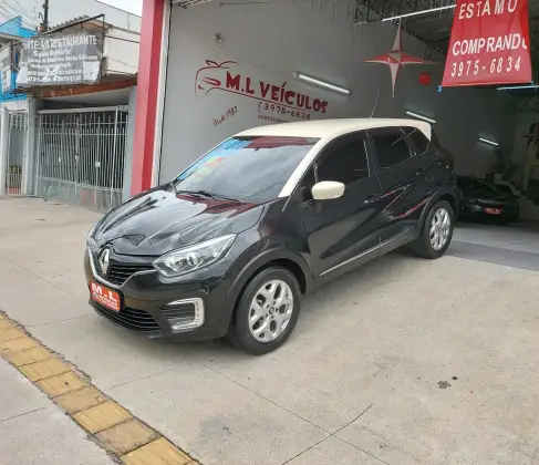 RENAULT CAPTUR 1.6 16V SCE FLEX LIFE X-TRONIC RENAULT CAPTUR 1.6 16V SCE FLEX LIFE X-TRONIC