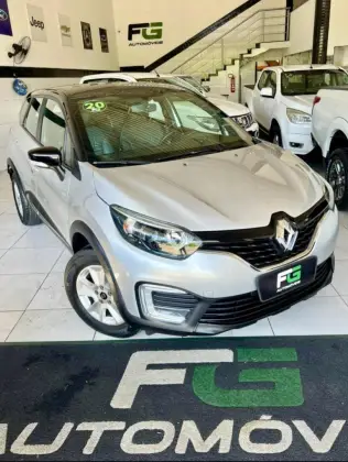 RENAULT CAPTUR 1.6 16V SCE FLEX LIFE X-TRONIC RENAULT CAPTUR 1.6 16V SCE FLEX LIFE X-TRONIC