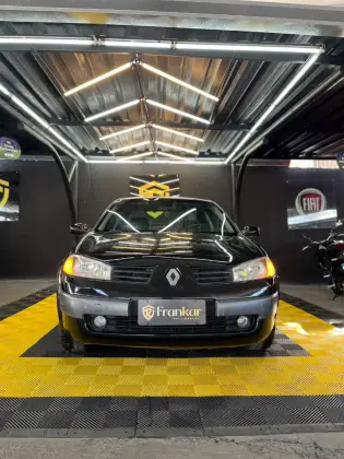 RENAULT MEGANE 1.6 DYNAMIQUE 16V FLEX 4P MANUAL RENAULT MEGANE 1.6 DYNAMIQUE 16V FLEX 4P MANUAL