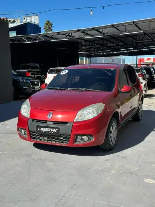 RENAULT SANDERO 1.0 EXPRESSION 16V FLEX 4P MANUAL RENAULT SANDERO 1.0 EXPRESSION 16V FLEX 4P MANUAL