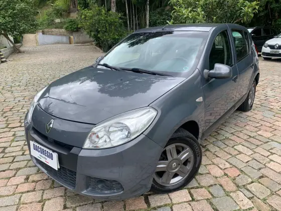 RENAULT SANDERO 1.6 EXPRESSION 8V FLEX 4P MANUAL RENAULT SANDERO 1.6 EXPRESSION 8V FLEX 4P MANUAL
