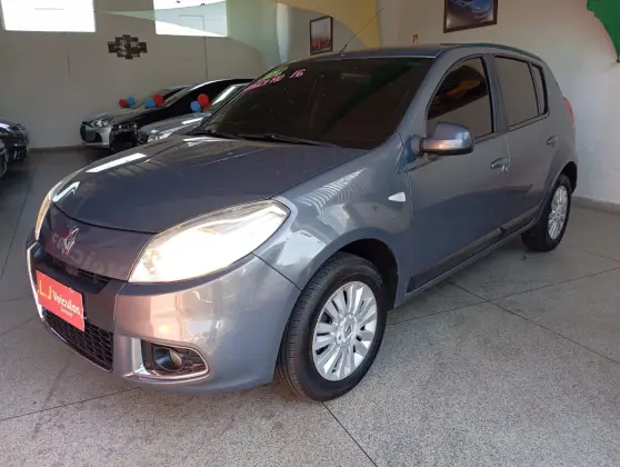 RENAULT SANDERO 1.6 PRIVILÉGE 16V FLEX 4P MANUAL RENAULT SANDERO 1.6 PRIVILÉGE 16V FLEX 4P MANUAL