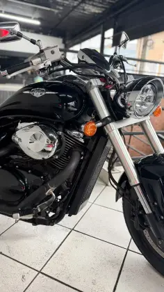 SUZUKI BOULEVARD M800 SUZUKI BOULEVARD M800