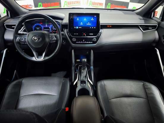TOYOTA-COROLLA CROSS-2024