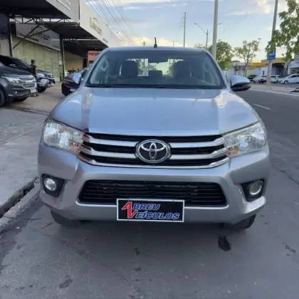 TOYOTA HILUX 2.8 SRV 4X4 CD 16V DIESEL 4P AUTOMÁTICO