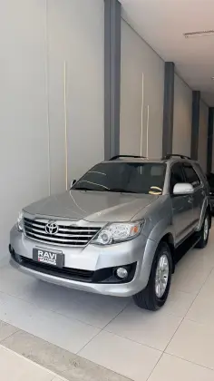TOYOTA HILUX SW4 2.7 SR 4X2 16V FLEX 4P AUTOMÁTICO