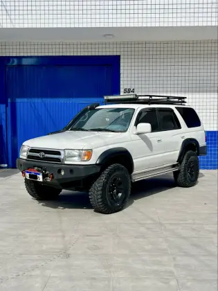 TOYOTA HILUX SW4 3.0 4X4 8V TURBO DIESEL 4P MANUAL TOYOTA HILUX SW4 3.0 4X4 8V TURBO DIESEL 4P MANUAL