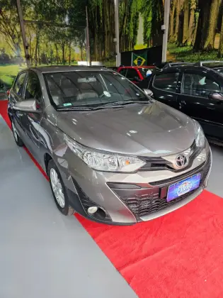 TOYOTA YARIS 1.3 16V FLEX XL MULTIDRIVE TOYOTA YARIS 1.3 16V FLEX XL MULTIDRIVE