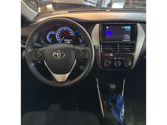 TOYOTA-YARIS-2020