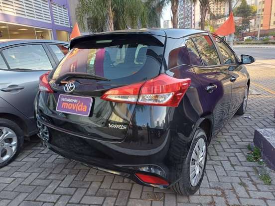 TOYOTA-YARIS-2024