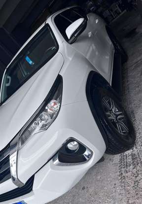 TOYOTA-HILUX SW4-2.7 SR 4X2 16V FLEX 4P AUTOMÁTICO TOYOTA-HILUX SW4-2019