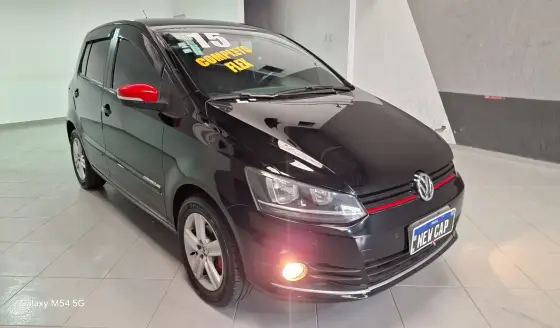 VOLKSWAGEN FOX 1.0 MI COMFORTLINE 8V FLEX 4P MANUAL VOLKSWAGEN FOX 1.0 MI COMFORTLINE 8V FLEX 4P MANUAL