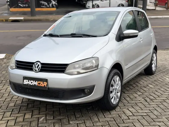 VOLKSWAGEN FOX 1.0 MI TREND 8V FLEX 4P MANUAL VOLKSWAGEN FOX 1.0 MI TREND 8V FLEX 4P MANUAL
