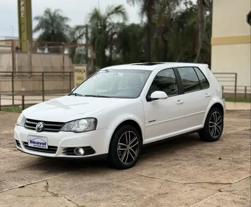 VOLKSWAGEN GOLF 1.6 MI SPORTLINE 8V FLEX 4P MANUAL VOLKSWAGEN GOLF 1.6 MI SPORTLINE 8V FLEX 4P MANUAL