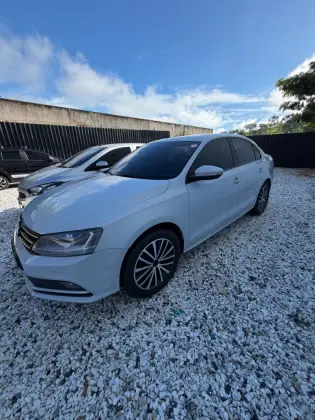 VOLKSWAGEN JETTA 1.4 16V TSI TRENDLINE GASOLINA 4P TIPTRONIC VOLKSWAGEN JETTA 1.4 16V TSI TRENDLINE GASOLINA 4P TIPTRONIC