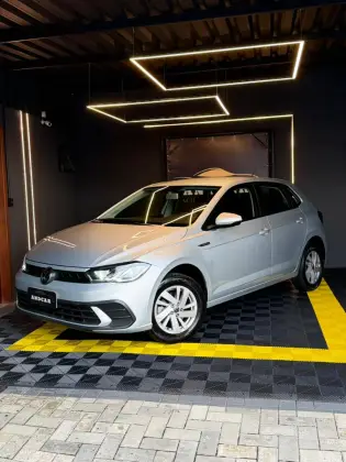 VOLKSWAGEN POLO 1.0 170 TSI COMFORTLINE AUTOMÁTICO