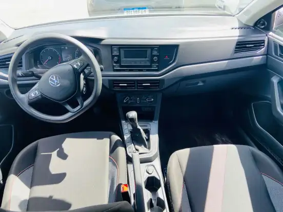 VOLKSWAGEN-POLO-2024