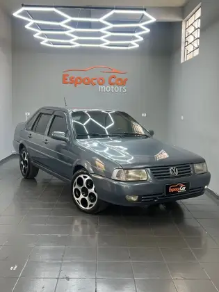 VOLKSWAGEN SANTANA 2.0 MI 8V GASOLINA 4P MANUAL