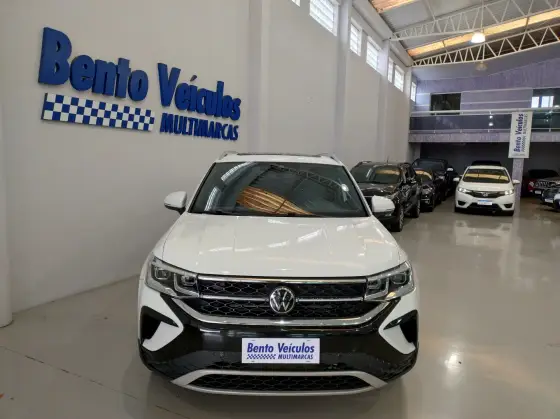 VOLKSWAGEN TAOS 1.4 250 TSI TOTAL FLEX HIGHLINE AUTOMÁTICO
