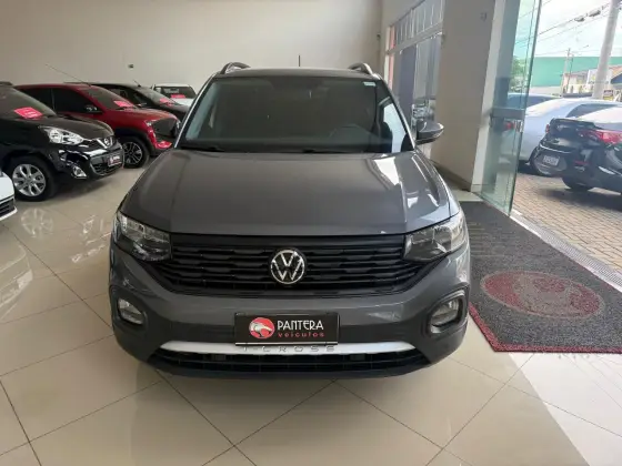 VOLKSWAGEN T-CROSS 1.0 200 TSI TOTAL FLEX AUTOMÁTICO VOLKSWAGEN T-CROSS 1.0 200 TSI TOTAL FLEX AUTOMÁTICO