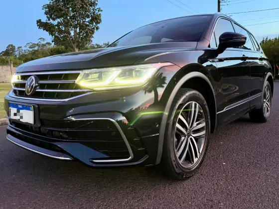VOLKSWAGEN TIGUAN 2.0 300 TSI GASOLINA ALLSPACE R-LINE AUTOMÁTICO