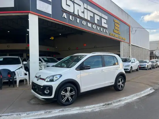 VOLKSWAGEN-UP-2019
