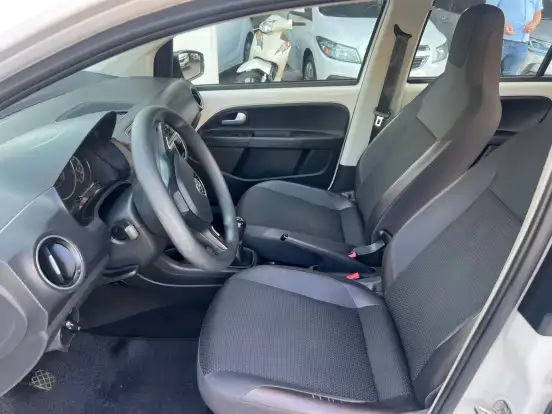 VOLKSWAGEN-UP-1.0 170 TSI TOTAL FLEX XTREME 4P MANUAL VOLKSWAGEN-UP-2019